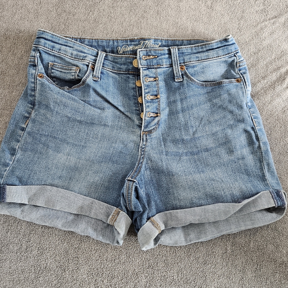 [Universal Thread] high rise midi jean shorts - size 6